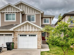 17250 73rd St NW, Edmonton, AB T5Z 0L3