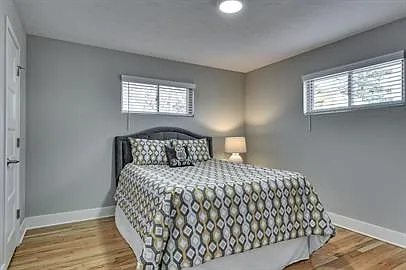 Building Photo - 4620 Wakeley St #2
