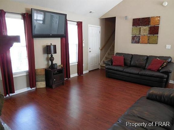 4th image of 116 Silverberry Ct