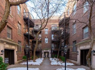 3644 N Pine Grove Ave #1, Chicago, IL