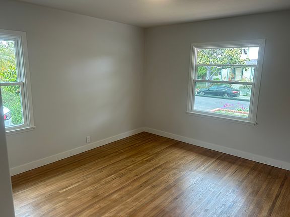 5th image of 7829 McConnell Ave