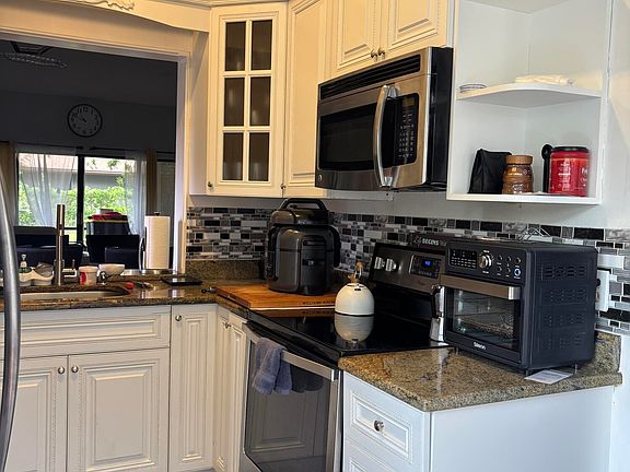 5th image of 7551 CAESAR Street #A