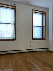 Rented by R New York