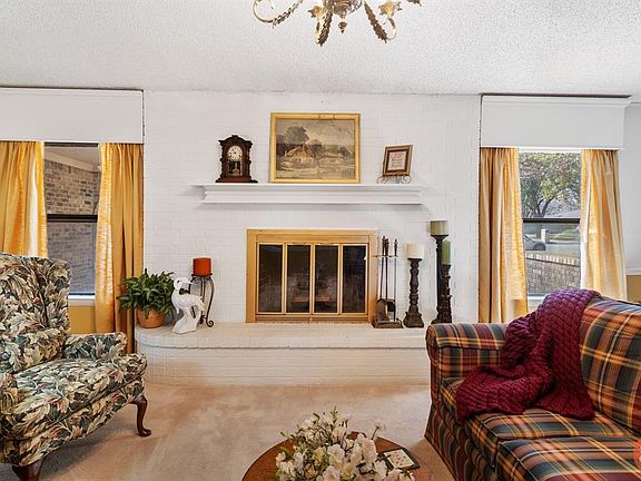 5th image of 2811 Good Shepherd Dr