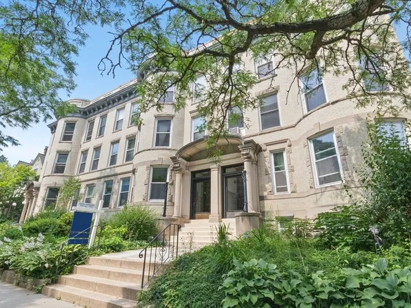 95 Centre St #1, Brookline, MA 02446