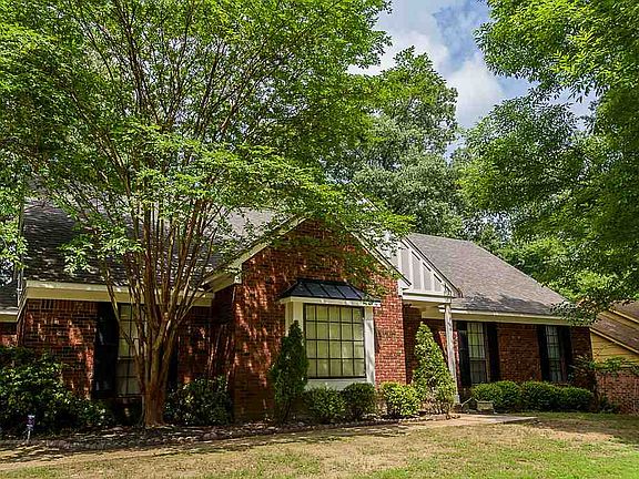 4th image of 3103 Edgeworth Ln