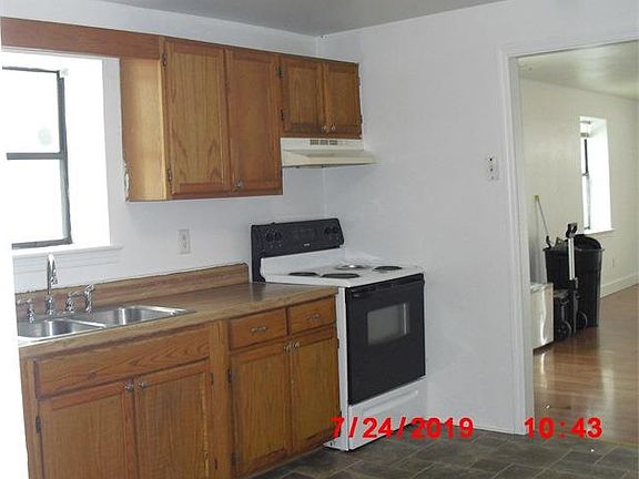 5th image of 2105 Vermont Ave