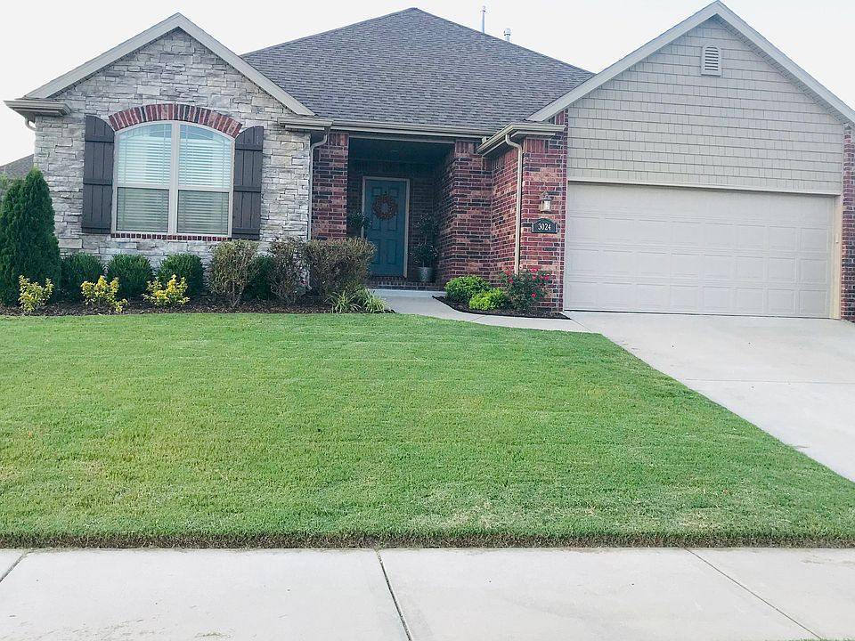 1st image of 3024 W Marble Dr