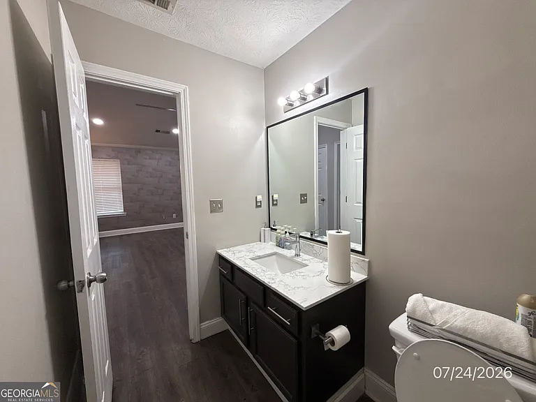 215 Autumn Lake Way — Photo 10