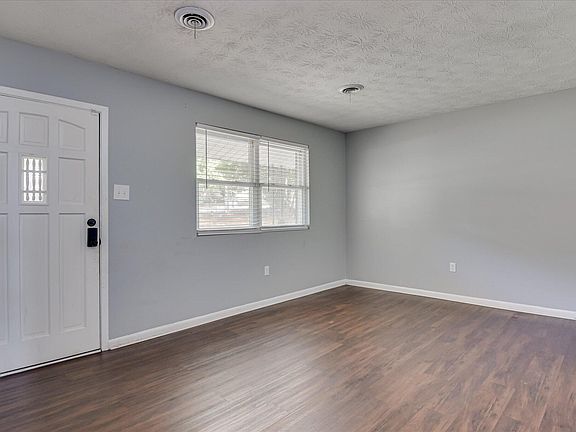 4th image of 2916 Panhandle Circle