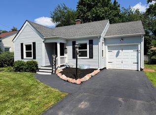 235 S Aldine Ave, Elgin, IL 60123