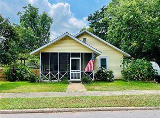 208 24th St, Opelika, AL 36801