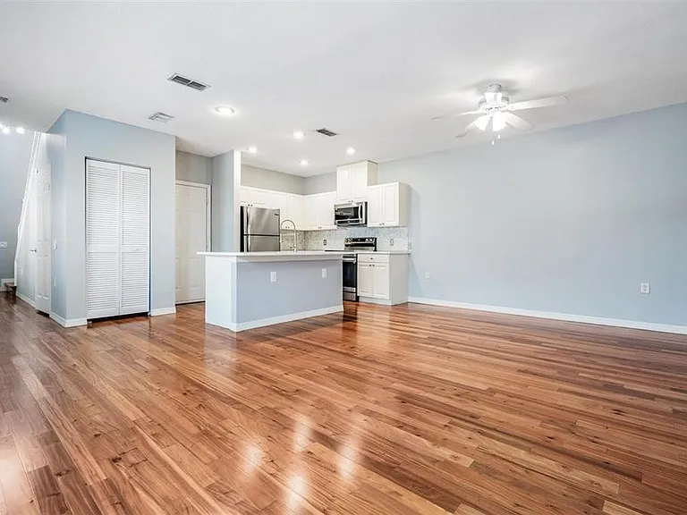 404 S Willow Ave #B — Photo 12