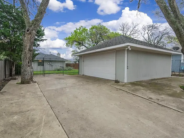 907 N Tyler St — Photo 19
