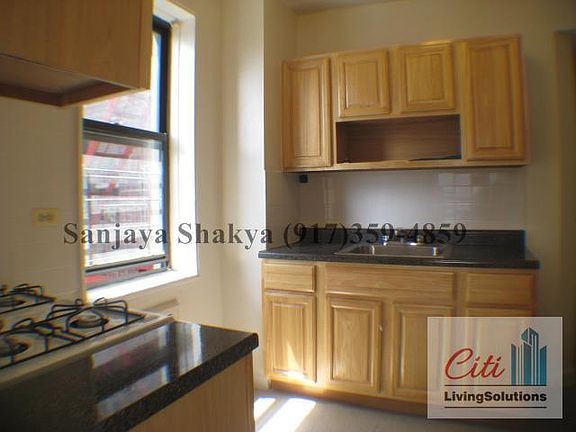 5th image of 3710 76th St APT 3B