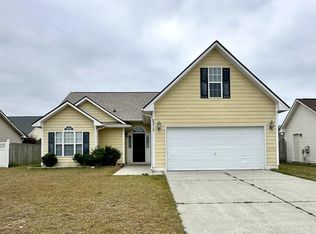 2517 Forest Lodge Dr, Fayetteville, NC 28306