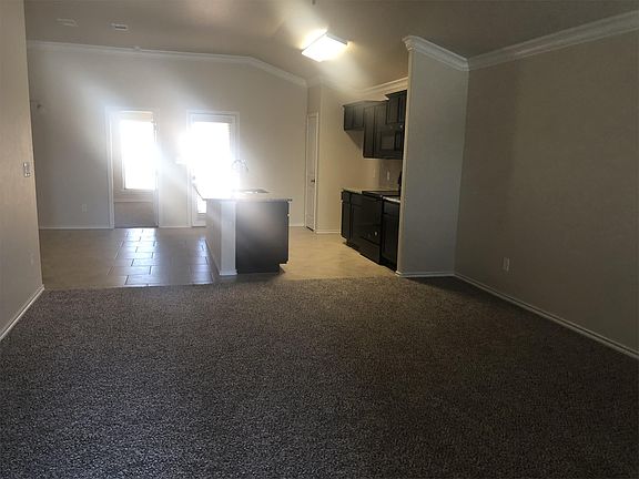 2nd image of 1031 E 90th Ct