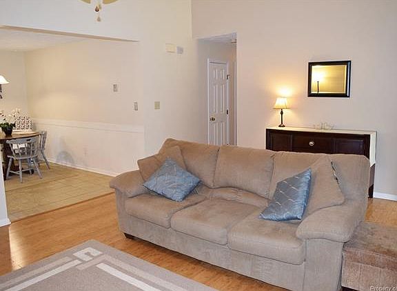 5th image of 4379 Mallard Dr