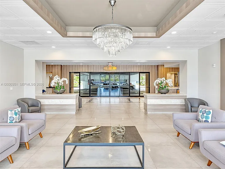 3731 N Country Club Dr #Penthouse 24 — Photo 28