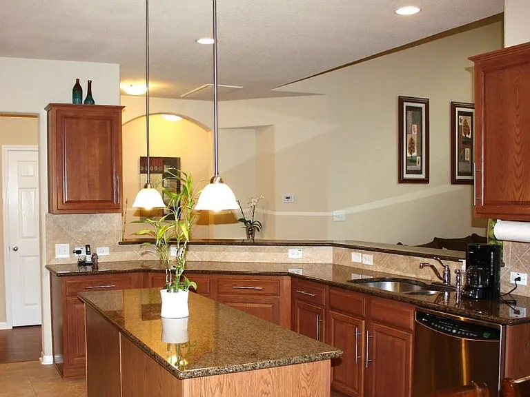7714 Stephany Taylor Dr — Photo 12