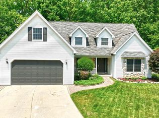 35549 Jolaine Ct, Richmond, MI 48062