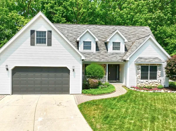 35549 Jolaine Ct, Richmond, MI 48062