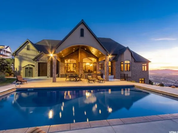 321 E Parkway Cir, North Salt Lake, UT 84054