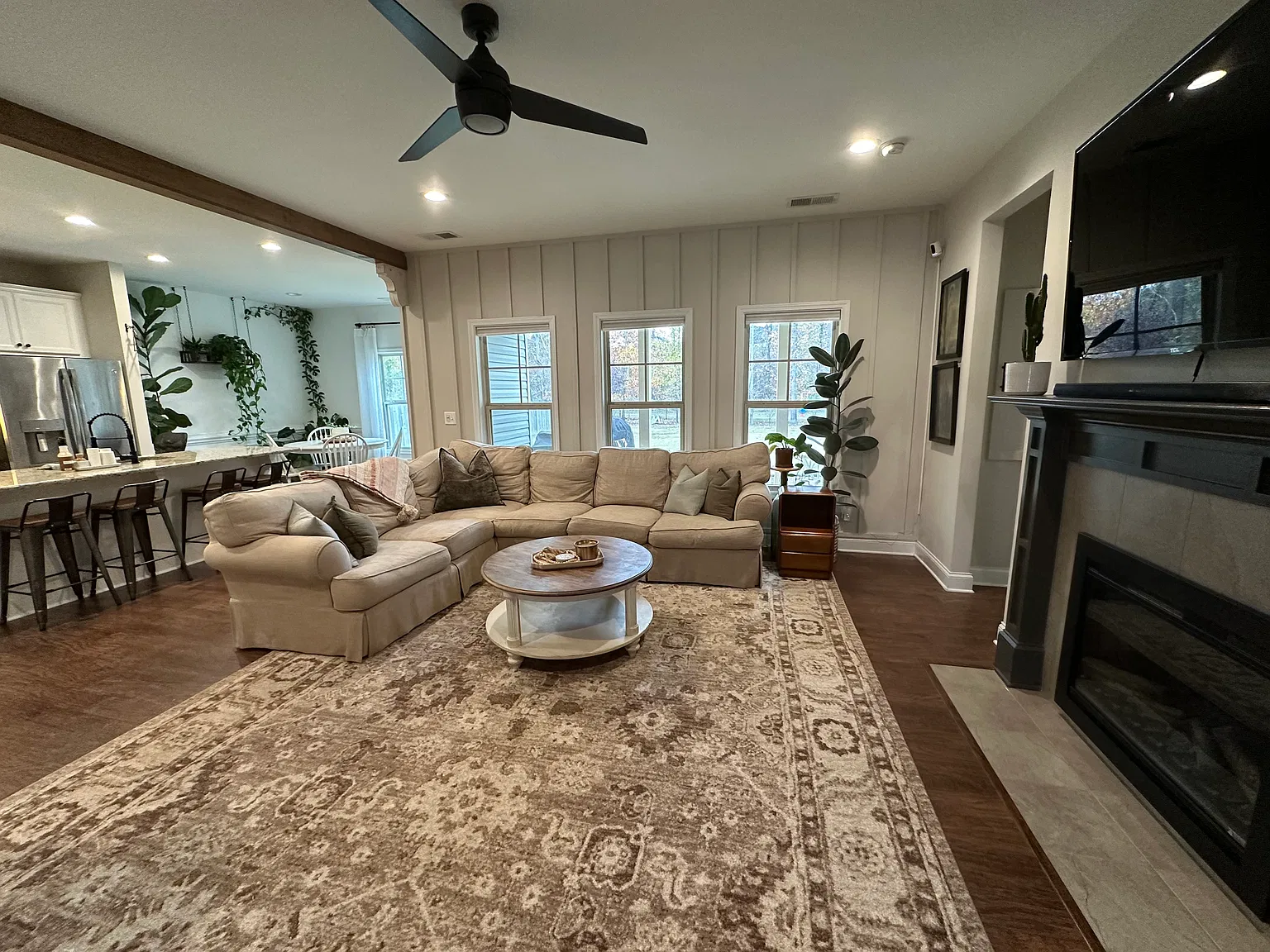 4 bed, 2179 sqft, $2,400 — Photo 4