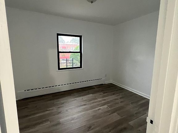 4th image of 3416 Tiemann Ave Unit 1
