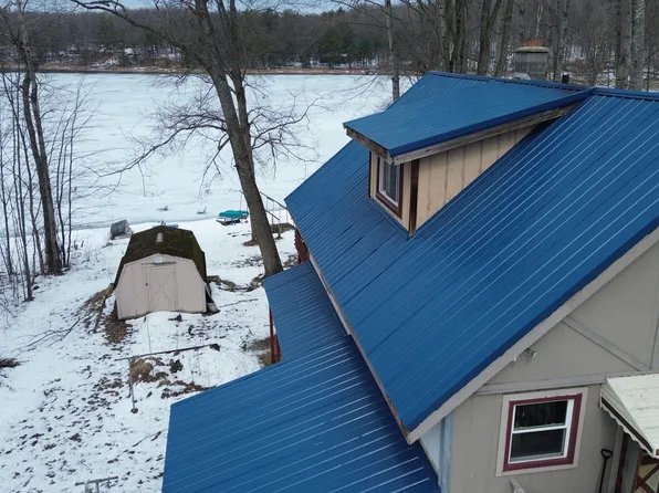 10131 Alpine Dr, Reed City, MI 49677