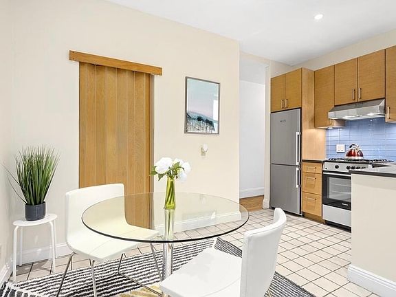 2nd image of 467 Pacific St APT 17