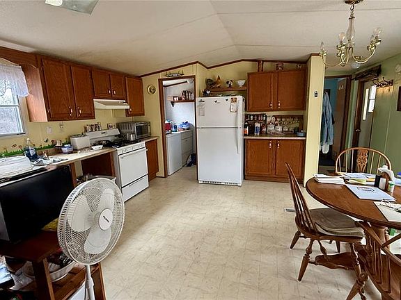 4th image of 3393 County Road 333