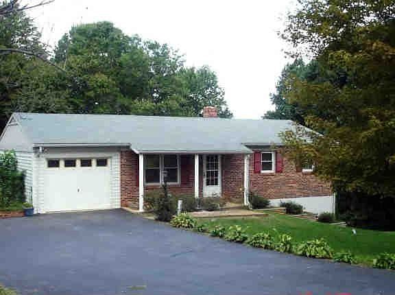 5th image of 2591 Rockwood Park Rd