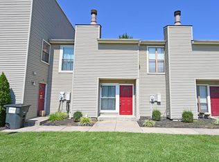 61 Apple Ln, Cincinnati, OH 45255