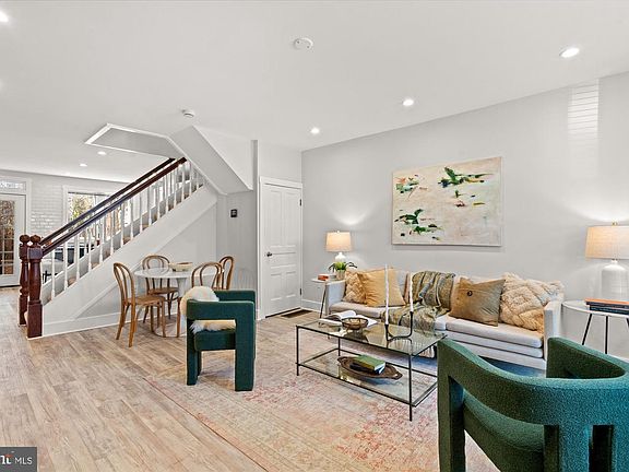 4th image of 522 6th St NE