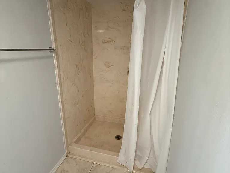 201 S Stillman St #4 — Photo 8
