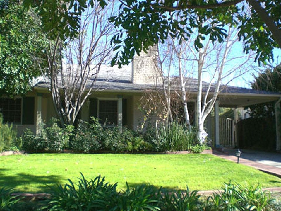 Prestigious Colfax Meadows