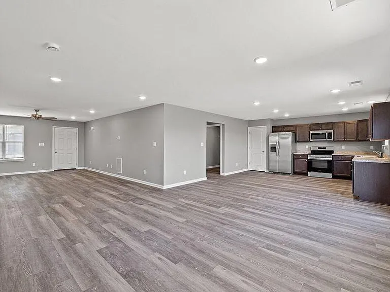 129 Landry Ln — Photo 16