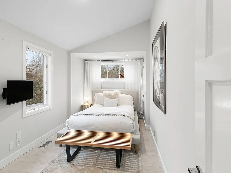 35 Edgemere Dr — Photo 13