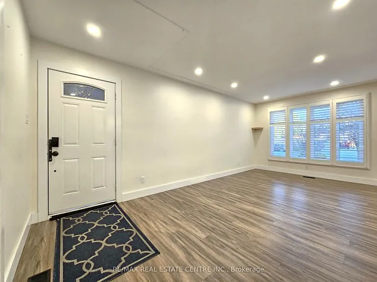 834 Westminster Dr S #MAIN — Photo 7