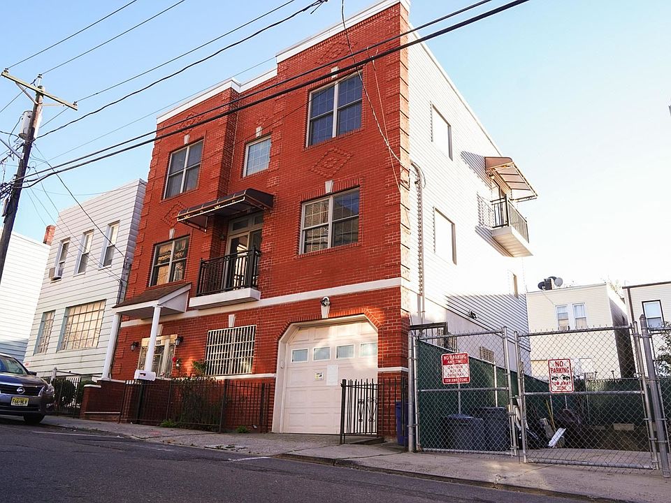 1st image of 125 Dekalb Ave