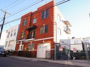 125 Dekalb Ave, Jersey City, NJ 07306