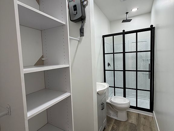 5th image of 1644 E Willetta St #4