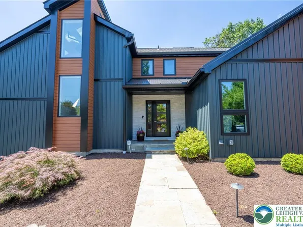 1488 Shelburne Ct, Allentown, PA 18104