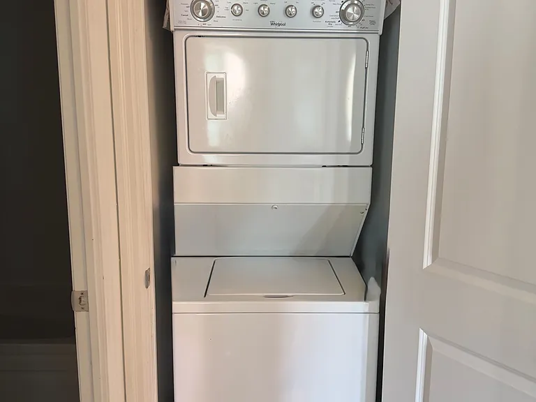 80 Esther Lorrie Dr #423 — Photo 12