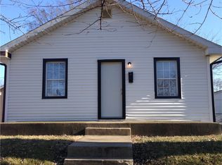 2006 George St, Anderson, IN 46016