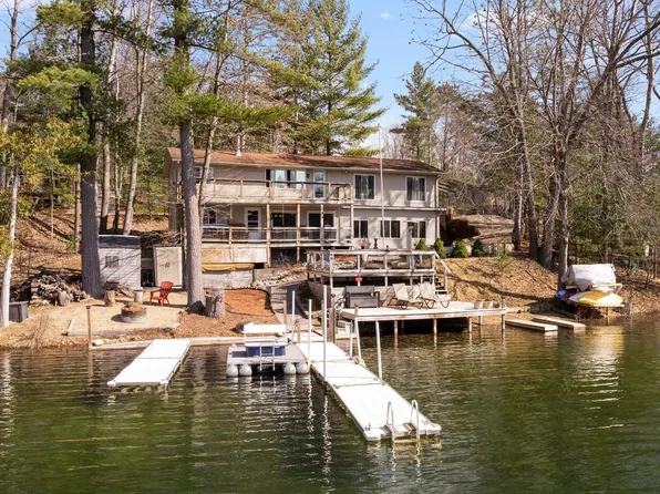 4076 Harolds Rd, Traverse City, MI 49696
