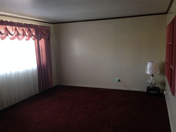 4th image of 4249 E Livingston Ave