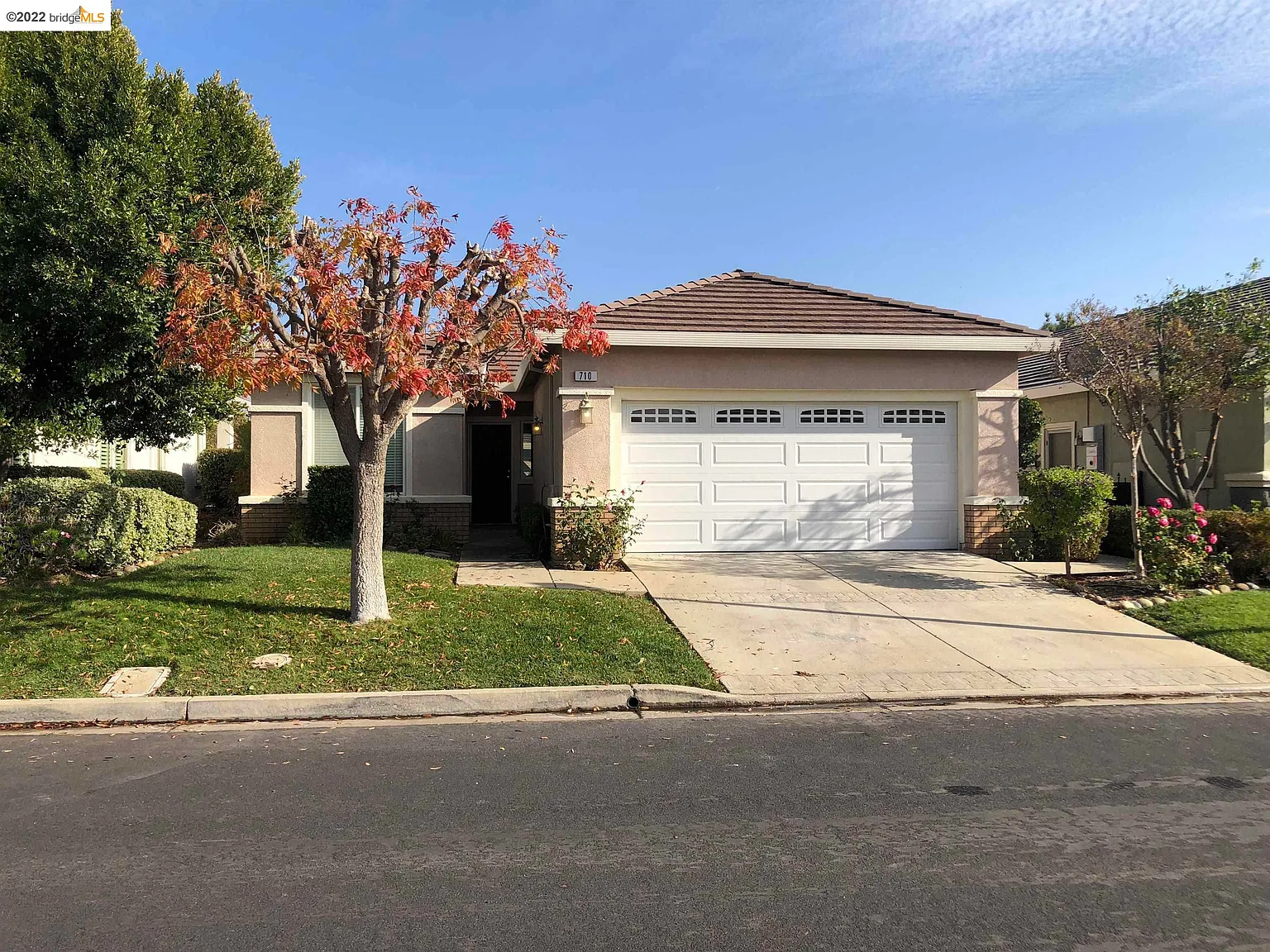 710 Stewart Way photo 1