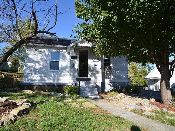 3rd image of 554 Marimon Ave